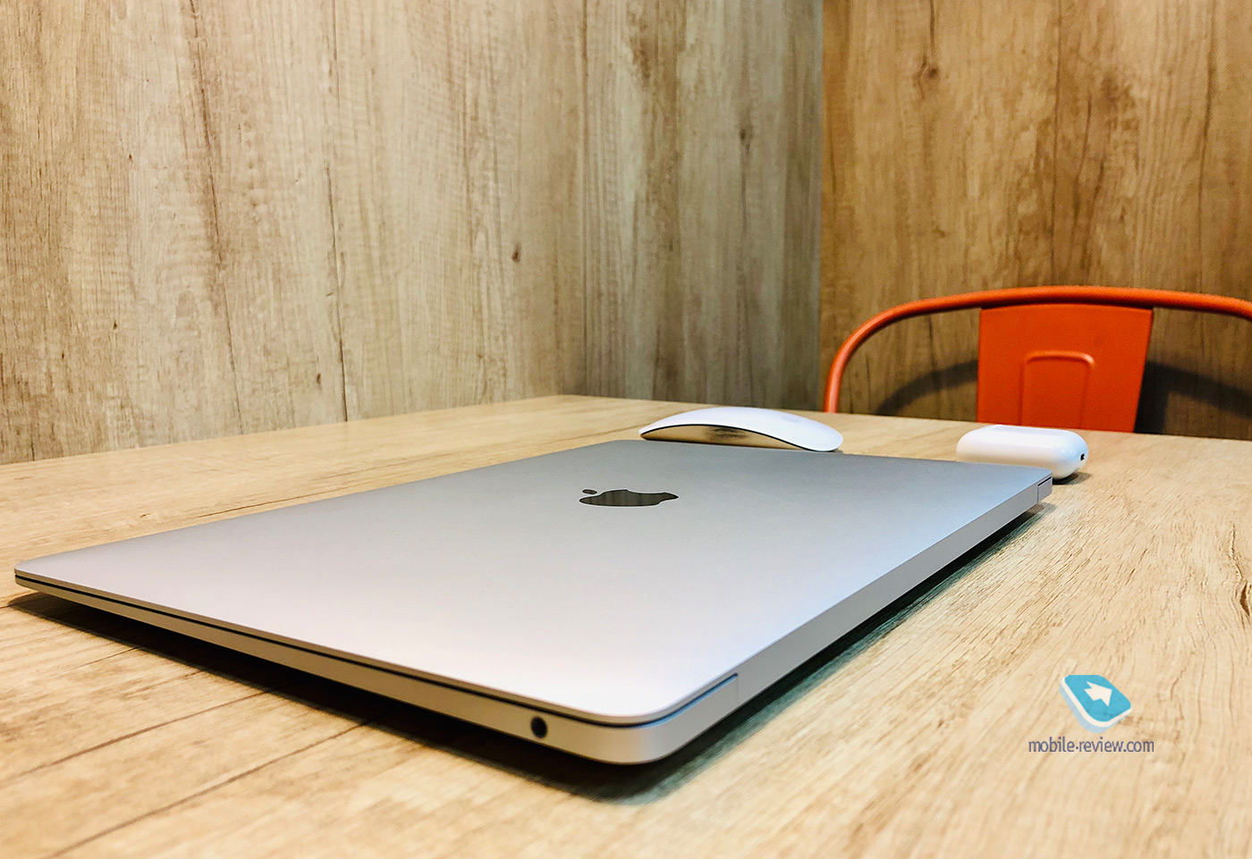   MacBook Air  Retina- (2018)