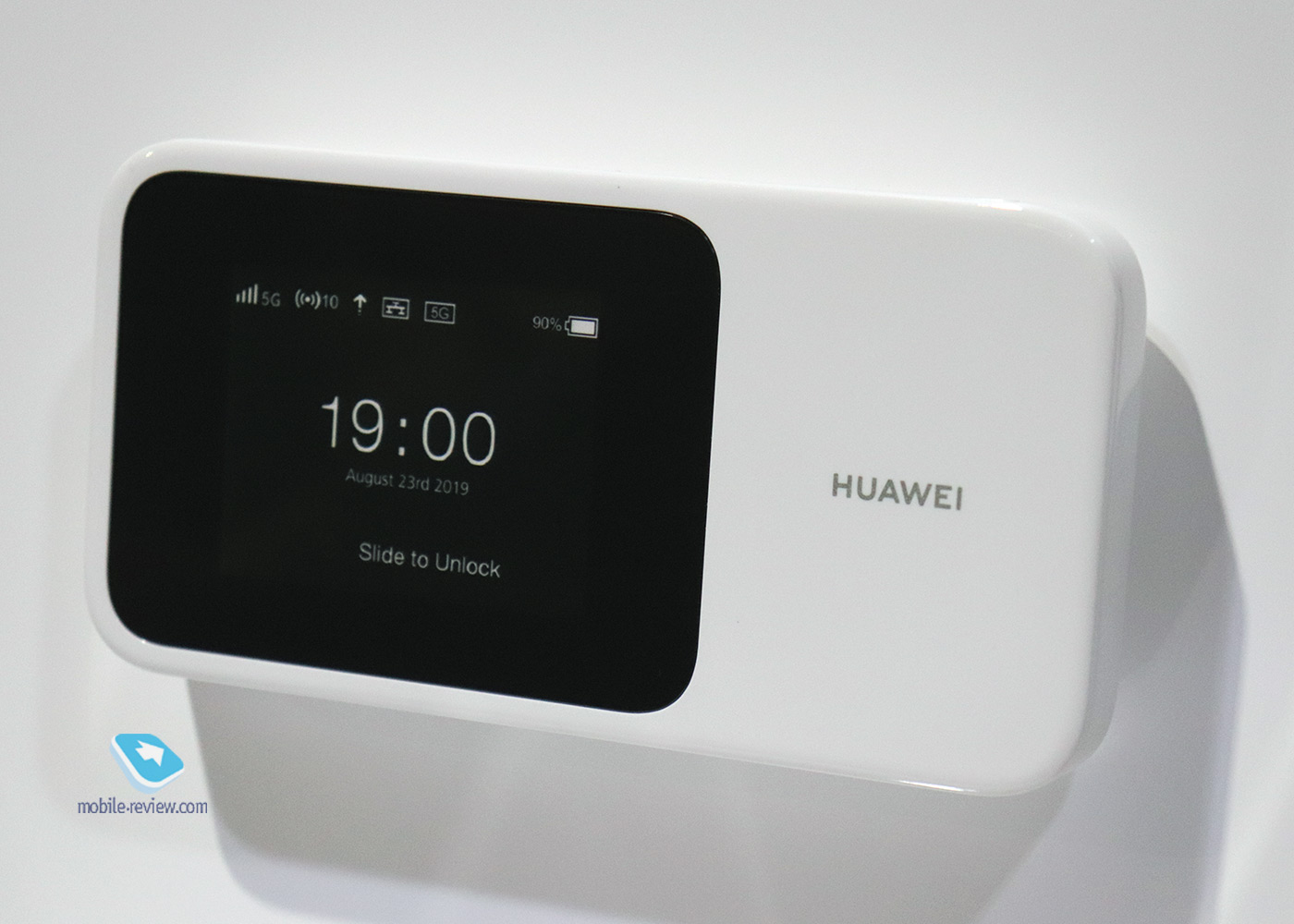 MWC.  5G-  Huawei (,  ,   Samsung,    )