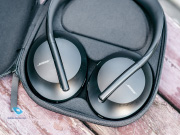   Bose Noise-Cancelling Headphones 700 