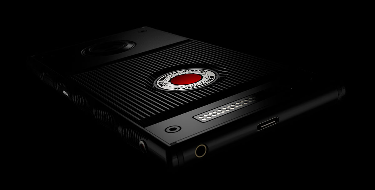 Производитель кинокамер RED анонсировал собственный смартфон — Hydrogen One с голографическим экраном