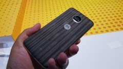 moto-z2-3