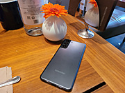   Samsung Galaxy S21 (SM-G991B/DS)