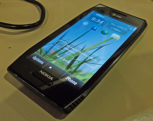 Фотографии нового смартфона Nokia X7 N_x7-1