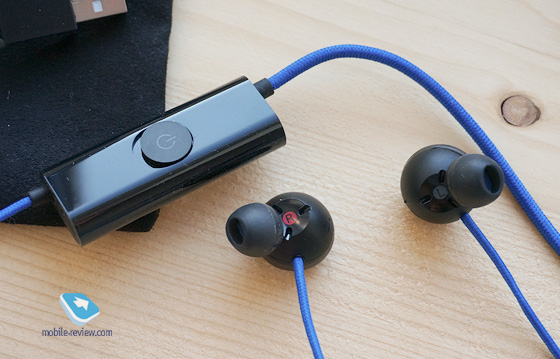 Гарниутра Sony In-Ear Stereo Headset для PS4