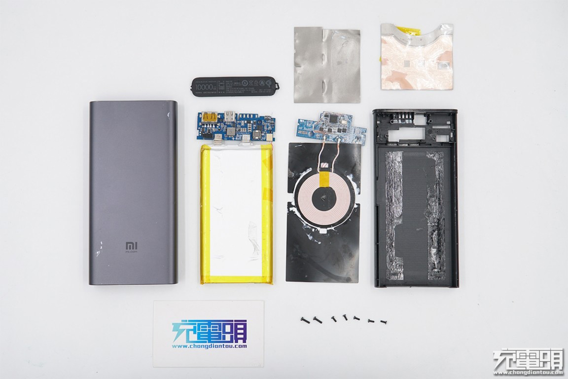 Обзор Xiaomi Wireless Powerbank (10 000 мАч): батарея с честной беспроводной зарядкой