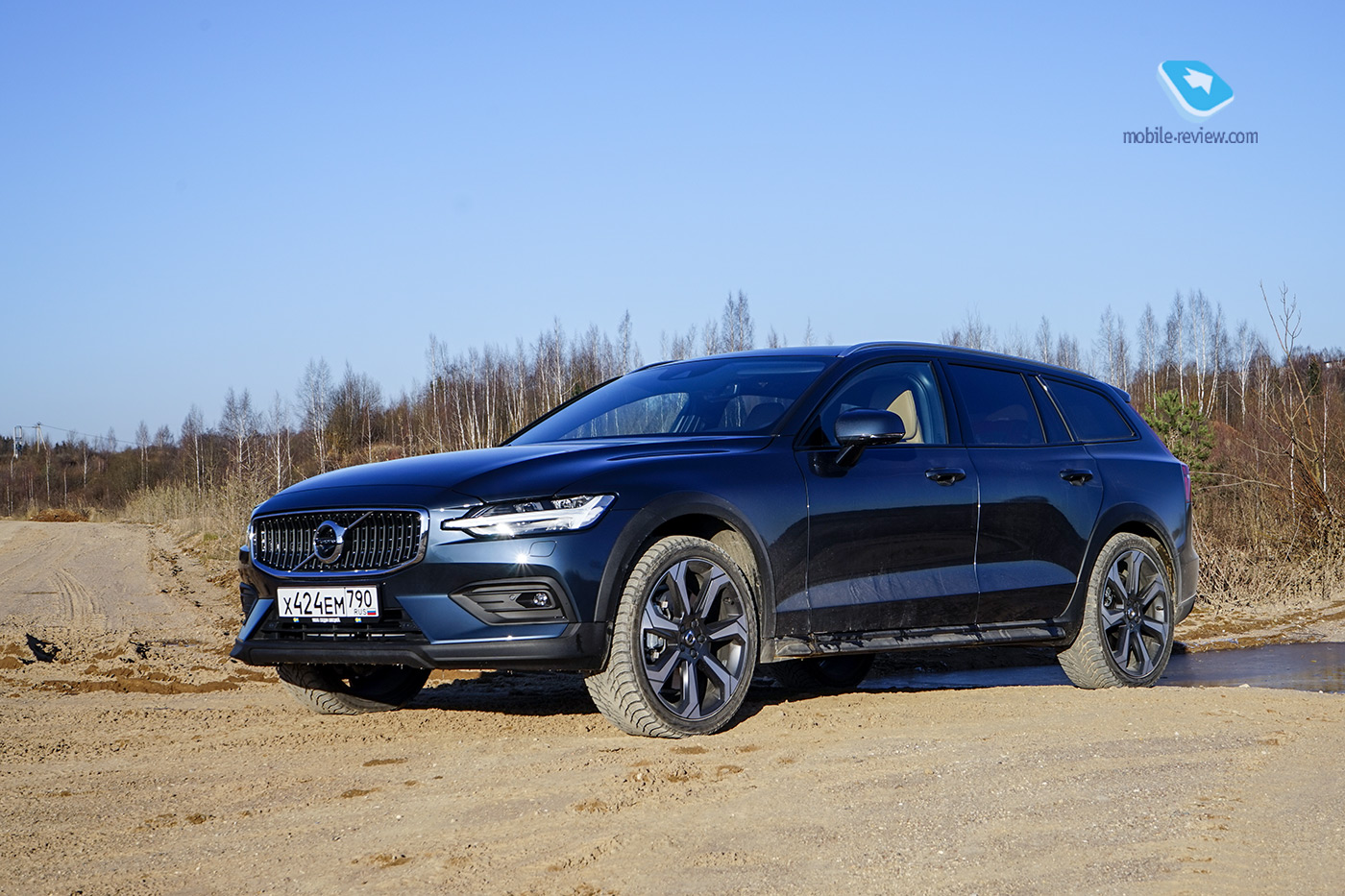 Чем универсал Volvo V60 Cross Country лучше кроссовера?