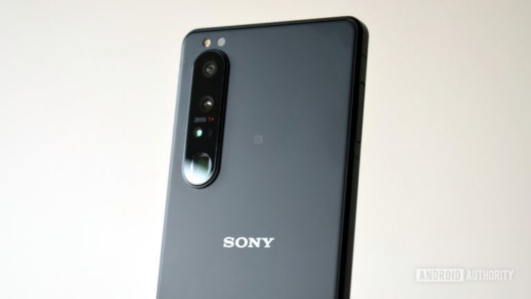 Стоит ли покупать смартфоны sony в 2020