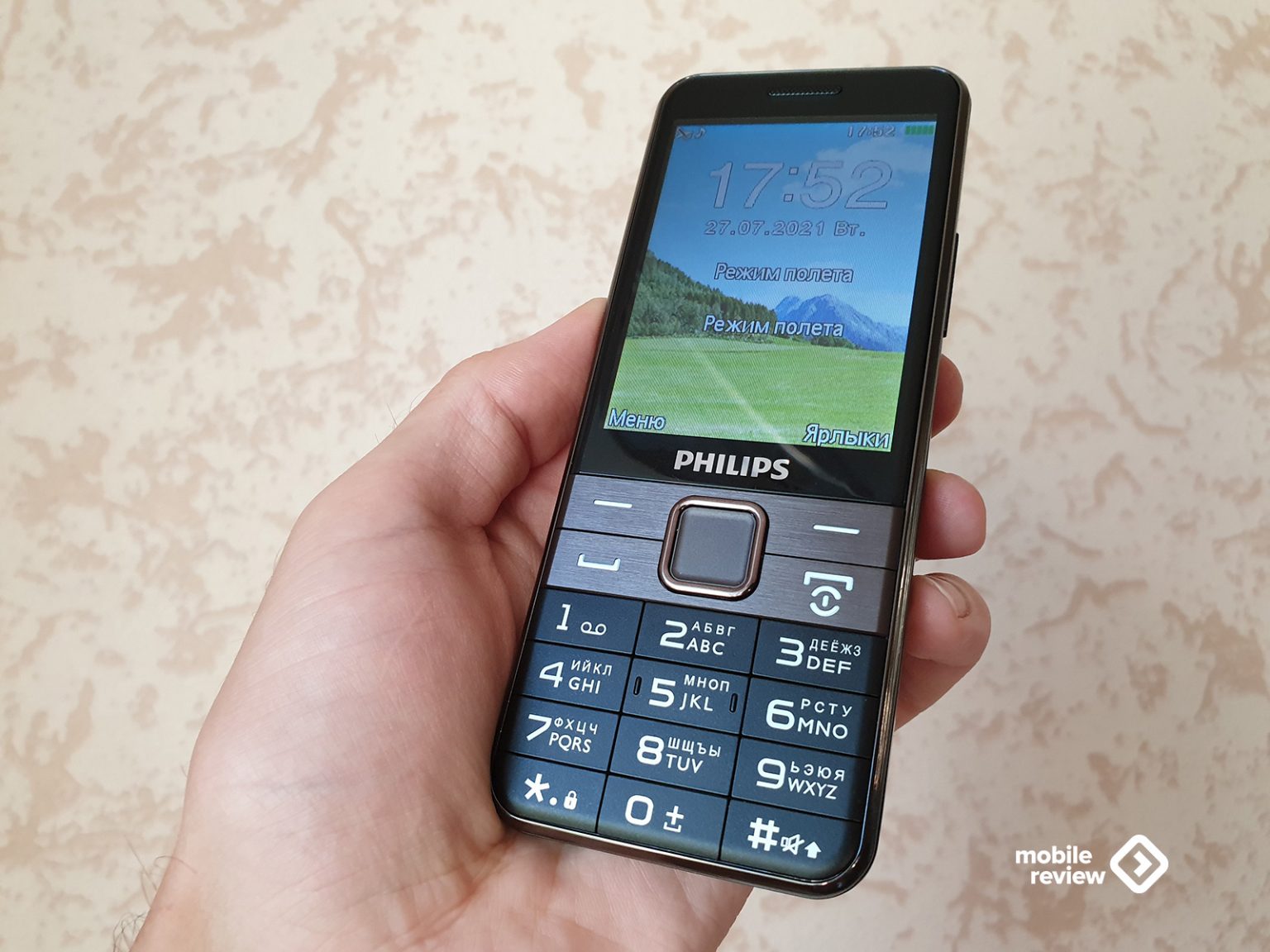 Philips e590 xenium обои