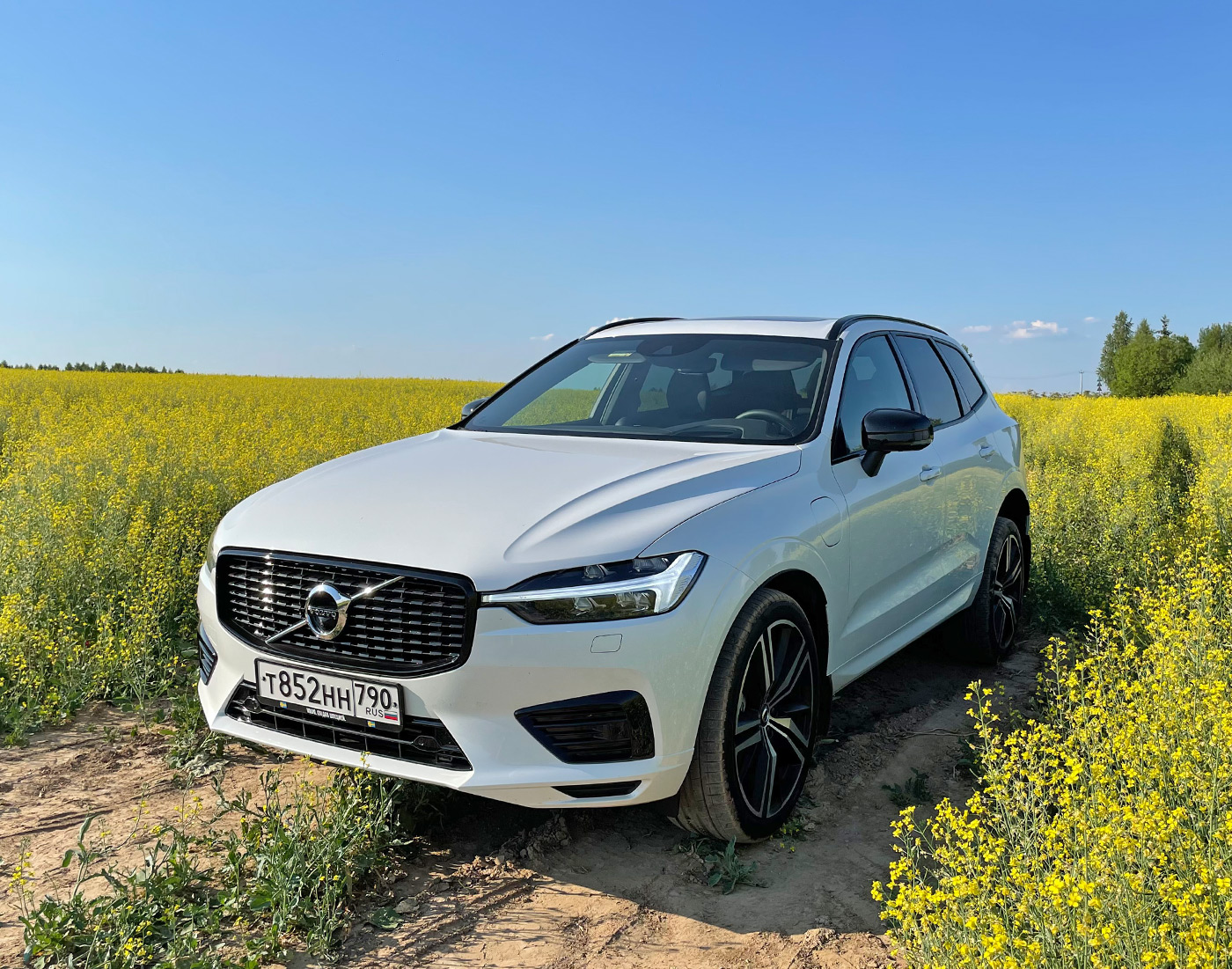 Volvo XC60 Recharge — зачем нам подключаемый гибрид? — Mobile-review.com —  Все о мобильной технике и технологиях