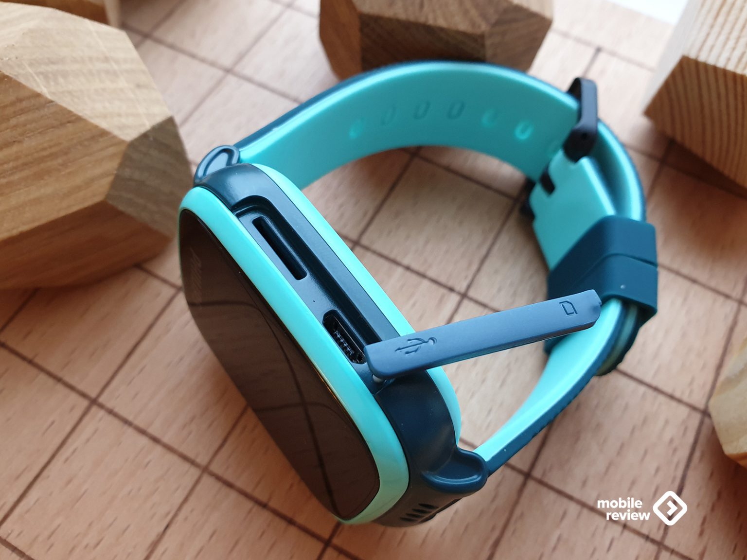 Умные часы Philips W200, по которым можно звонить — Mobile-review.com ...