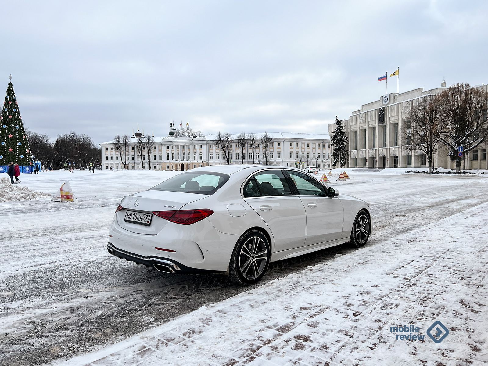 Про новый Mercedes-Benz C-класс и MBUX второго поколения