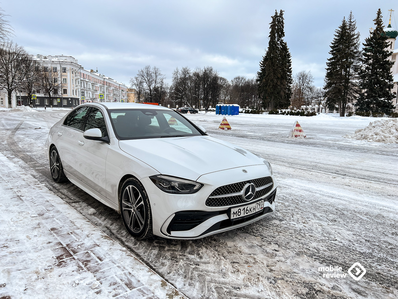 Про новый Mercedes-Benz C-класс и MBUX второго поколения