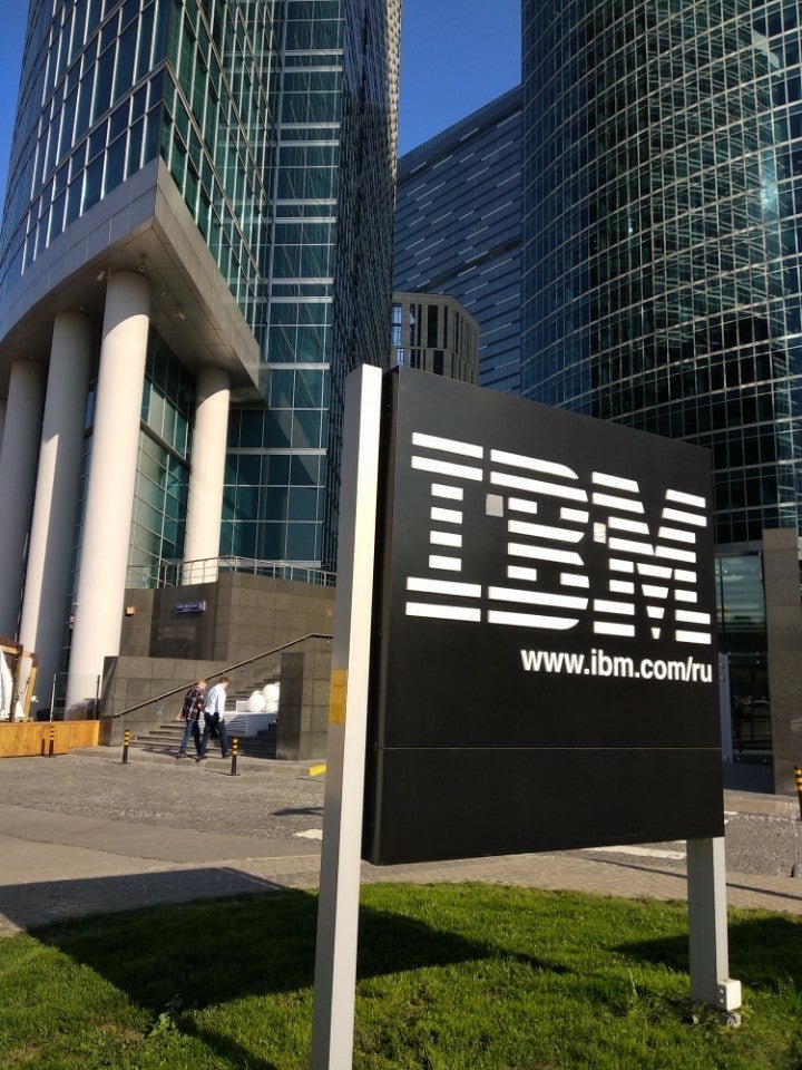 IBM ушла из России, чиновники потеряли кормушку. Про взятки от IBM