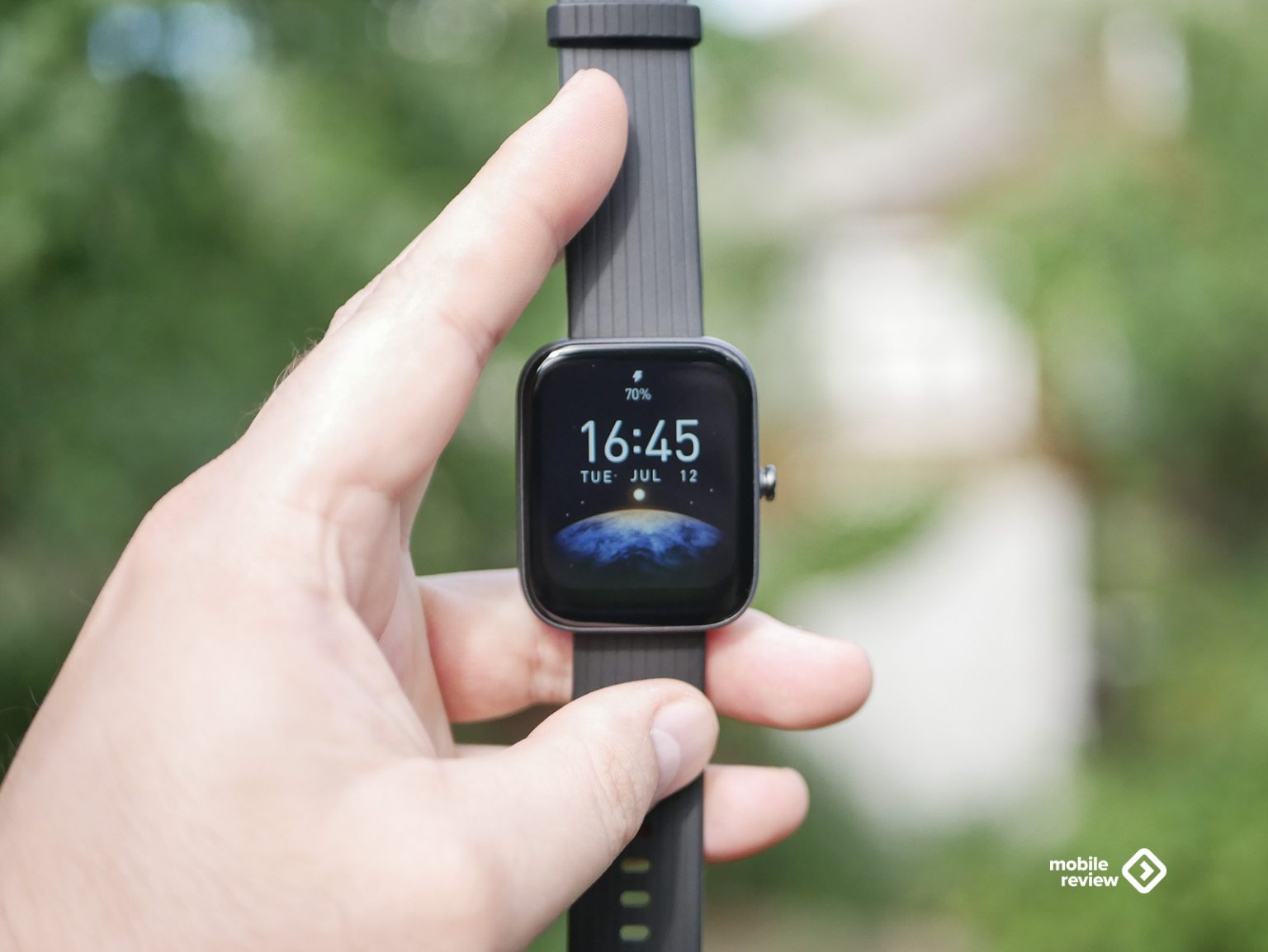 Amazfit Bip 3 Pro: возвращение легендарных часов? — Mobile-review.com ...