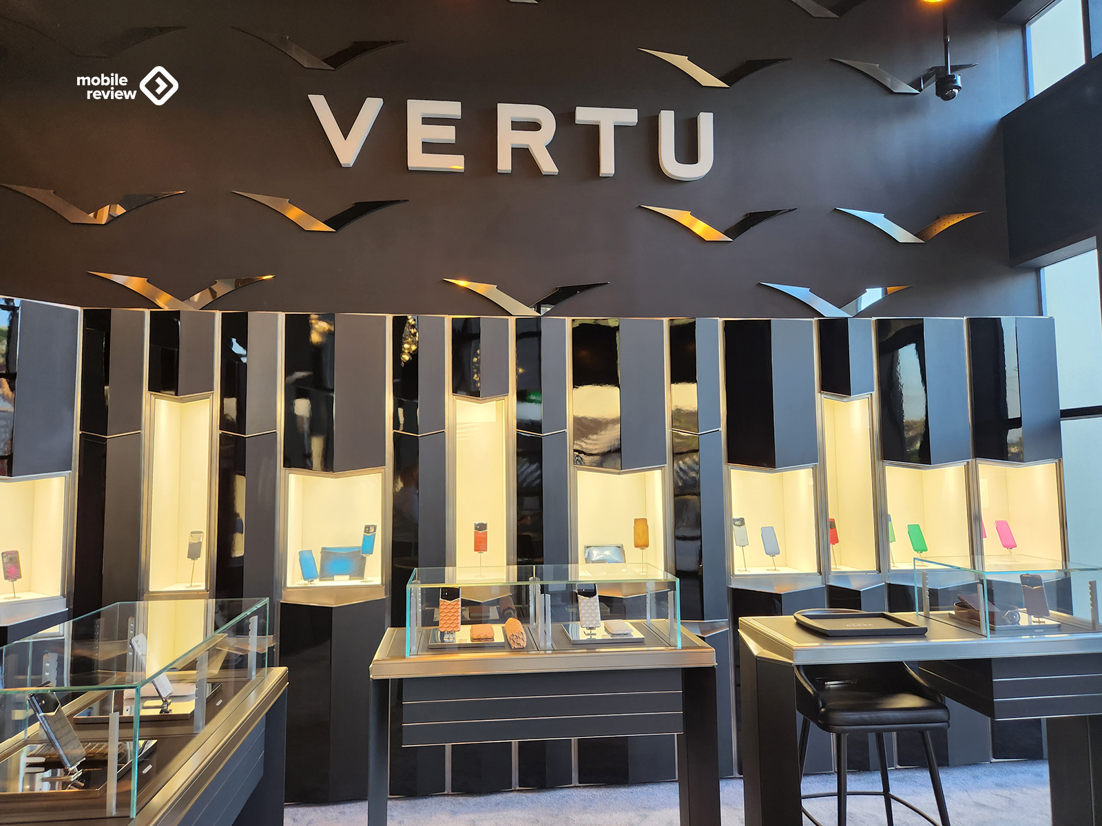 Магазин Vertu в Дубае — остатки былого величия люксовой марки