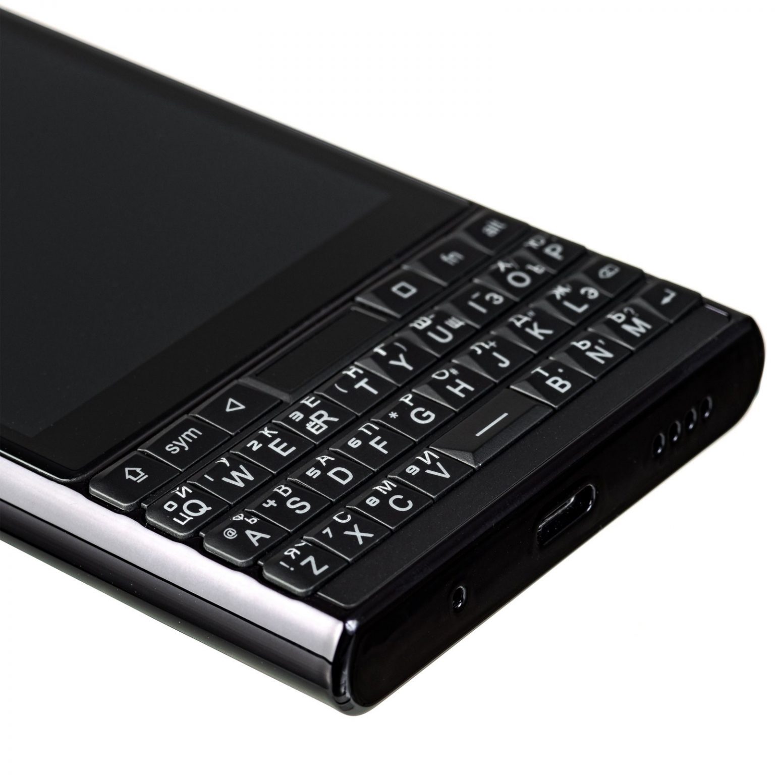 Какой смартфон с клавиатурой можно купить прямо сейчас в 2023 году ...