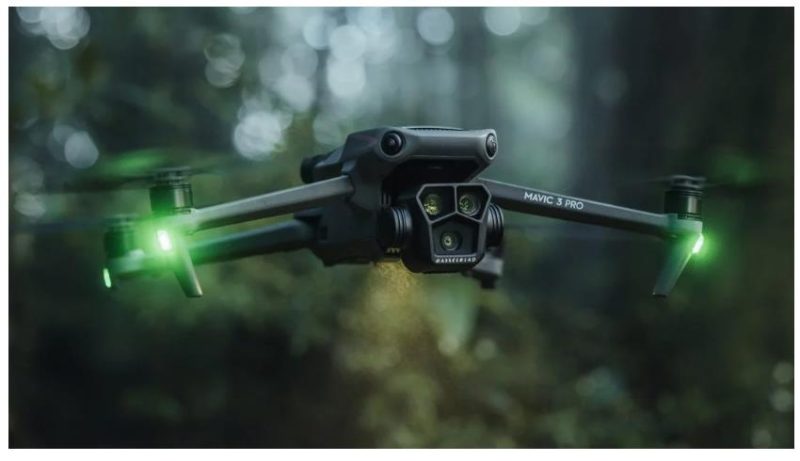 DJI выпустила первый в своей линейке дрон DJI Mavic 3 Pro c тремя ...