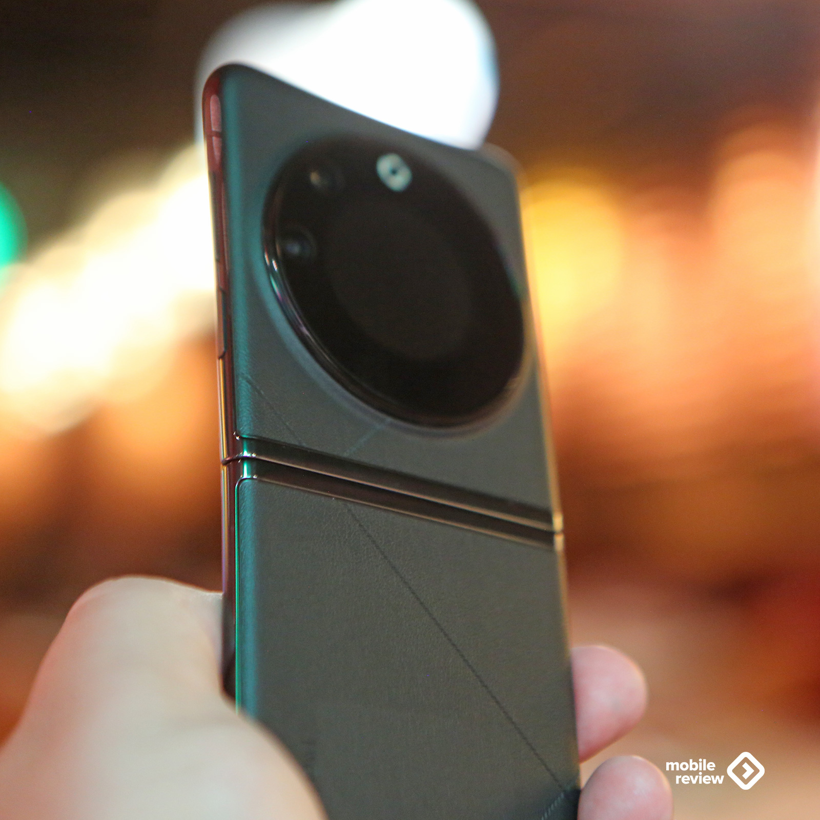 Tecno phantom v flip 8. Xiaomi 12s Pro. Xiaomi 12s с объективом. Телефон с двумя камерами. Новый смартфон.