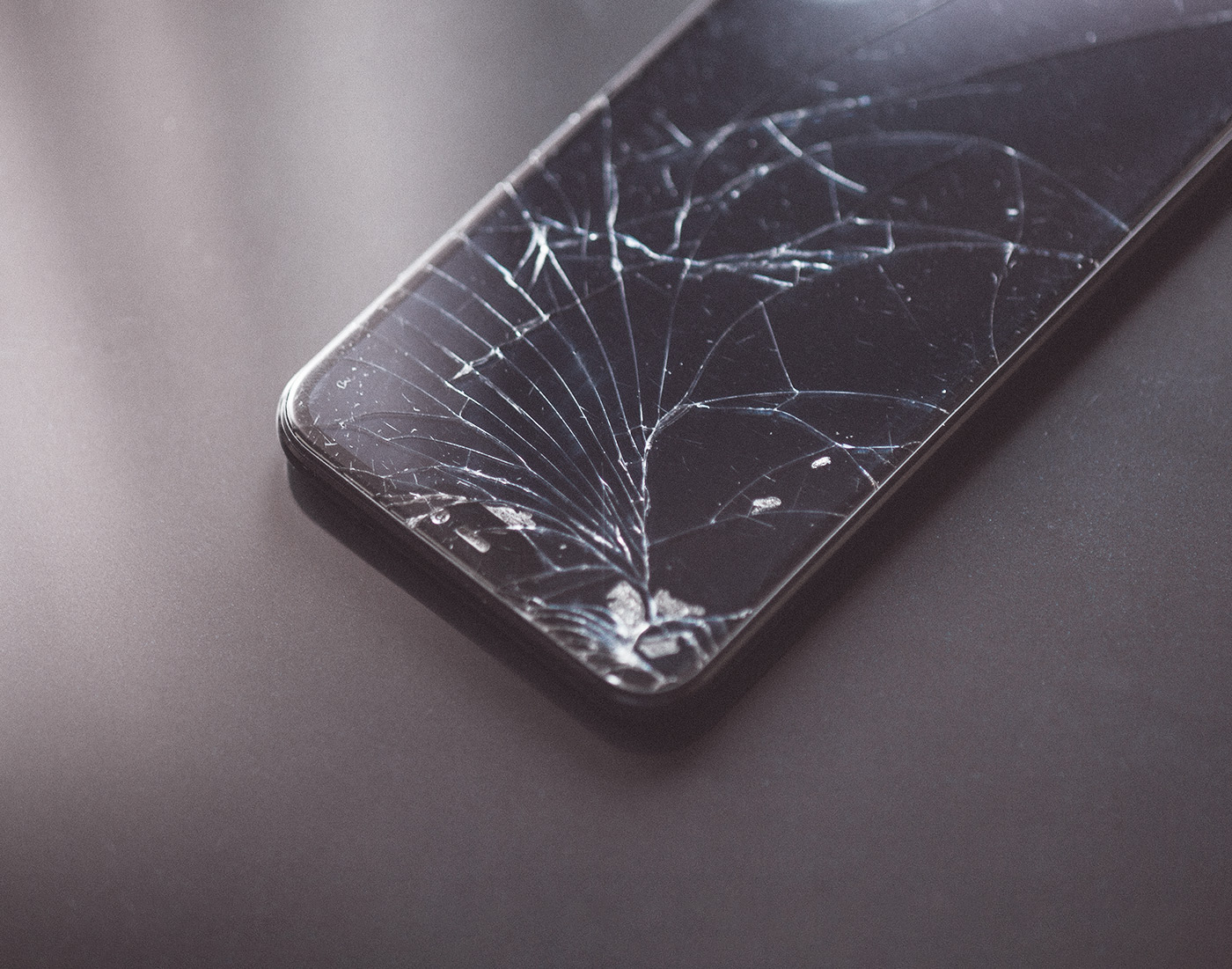 How to protect your phone from mechanical damage  Conditions and their solutions