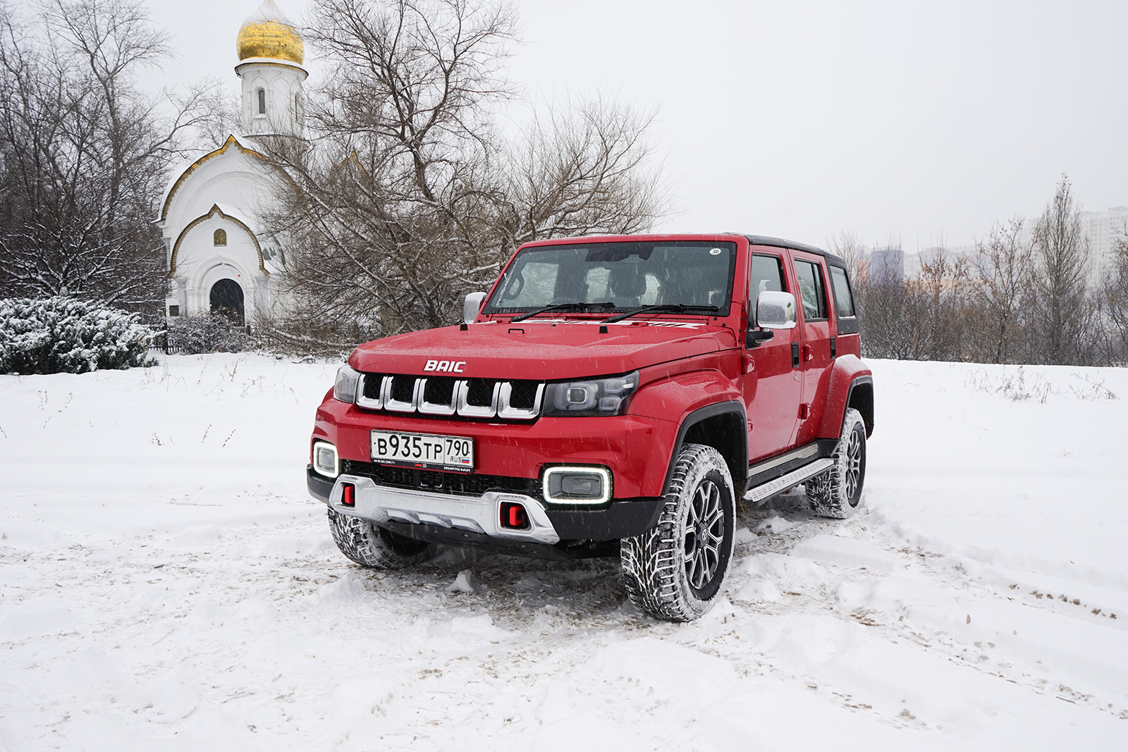 First test of BAIC BJ40.  Outside Wrangler, inside Gelandewagen