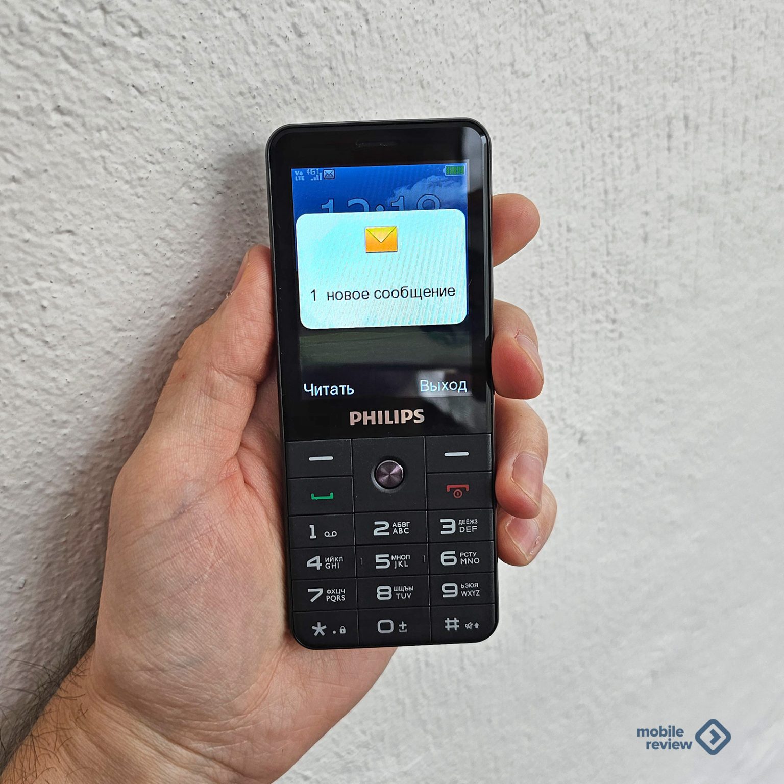 Philips Xenium E6808: 5 причин купить кнопочный телефон — Mobile-review ...