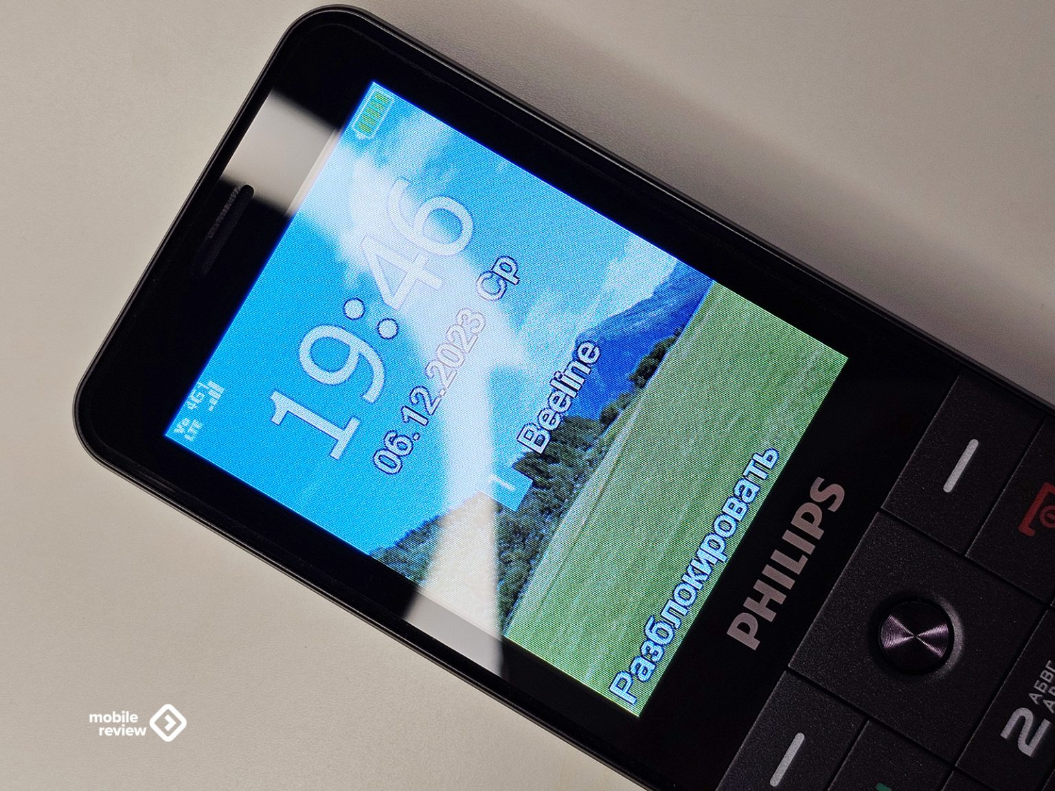 Philips Xenium E6808: 5 причин купить кнопочный телефон — Mobile-review ...