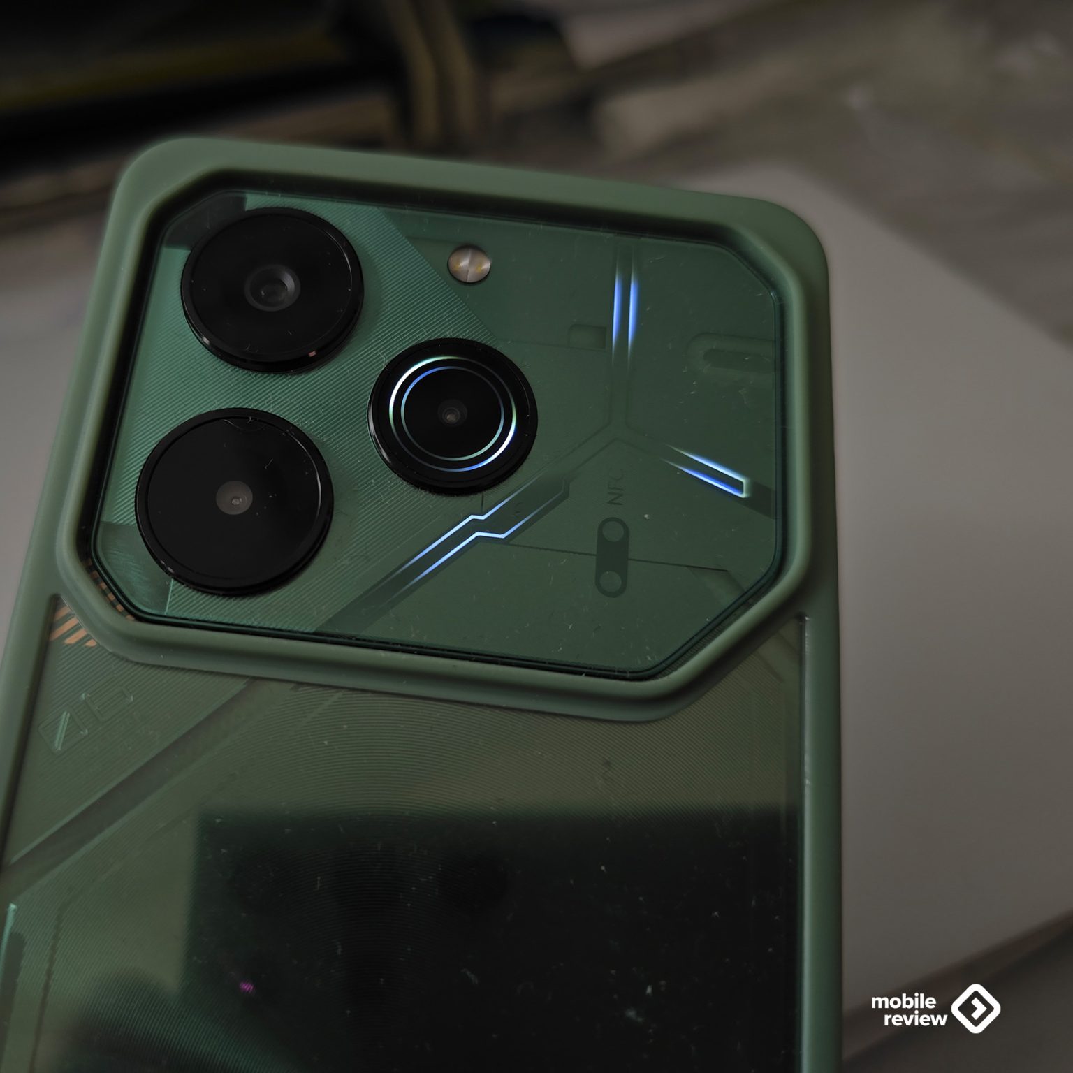 Обзор молодежной модели Tecno POVA 6 Pro 5G — Mobile-review.com — Все о ...