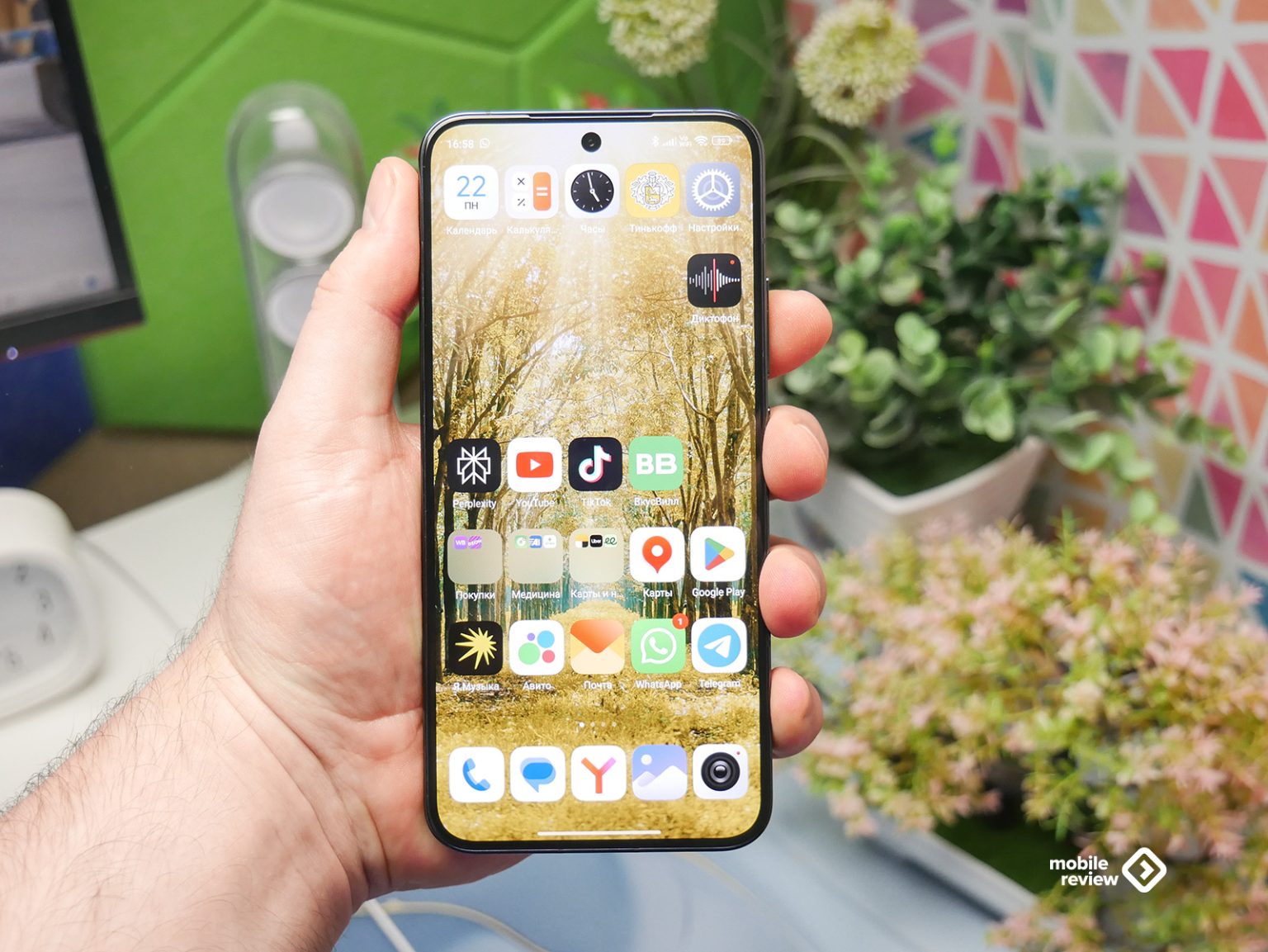 Обзор компактного флагмана Xiaomi 14 — Mobile-review.com — Все о ...