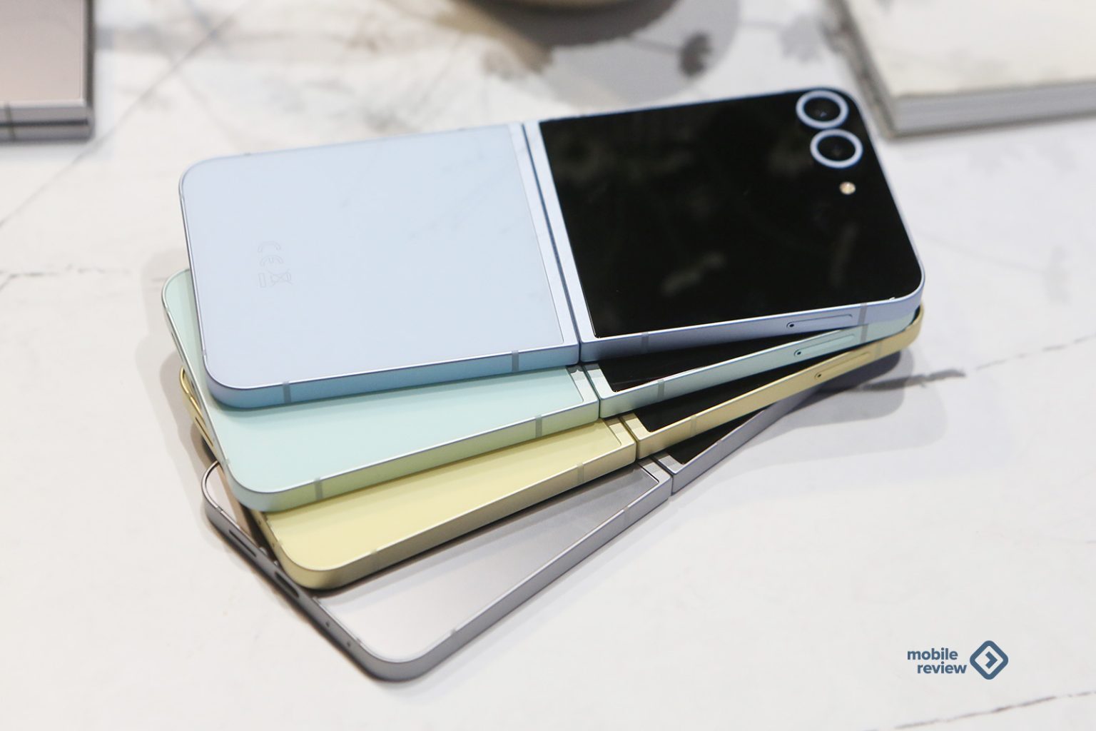 Впечатления от модной раскладушки Samsung Galaxy Z Flip6 — Mobile ...