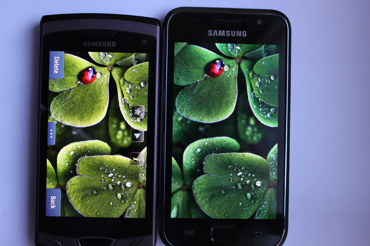 Super ips. Super Amoled дисплей Samsung. Самсунг галакси амолед дисплей. Самсунг с амолед экраном. Самсунг амулет экран.
