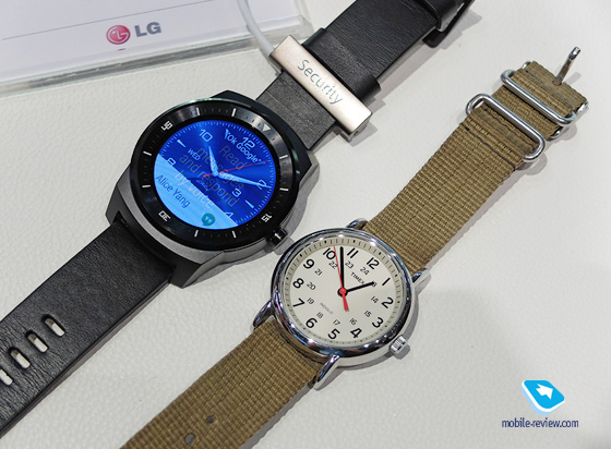 IFA 2014 LG G Watch R