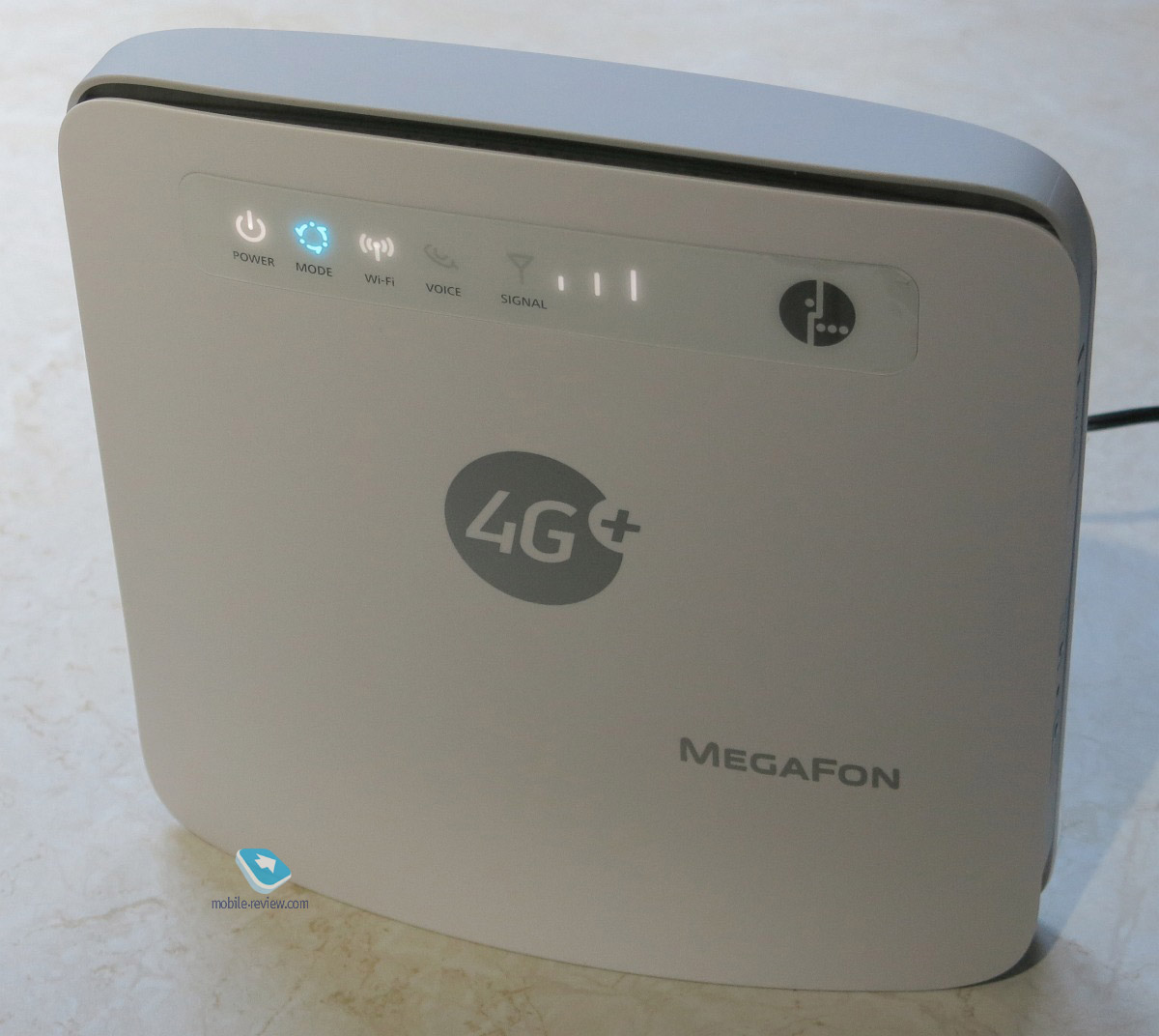 Мегафон роутер wifi купить. Роутер МЕГАФОН 4g Huawei. Wi Fi роутер МЕГАФОН 4g. Роутер Хуавей 4g WIFI МЕГАФОН. Роутер 4g МЕГАФОН c300-1.