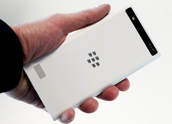 MWC 2015. Blackberry Leap