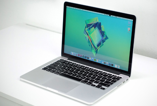 Mobile-review.com Неделя с MacBook Pro 2016 года - неоднозначная Pro-шка