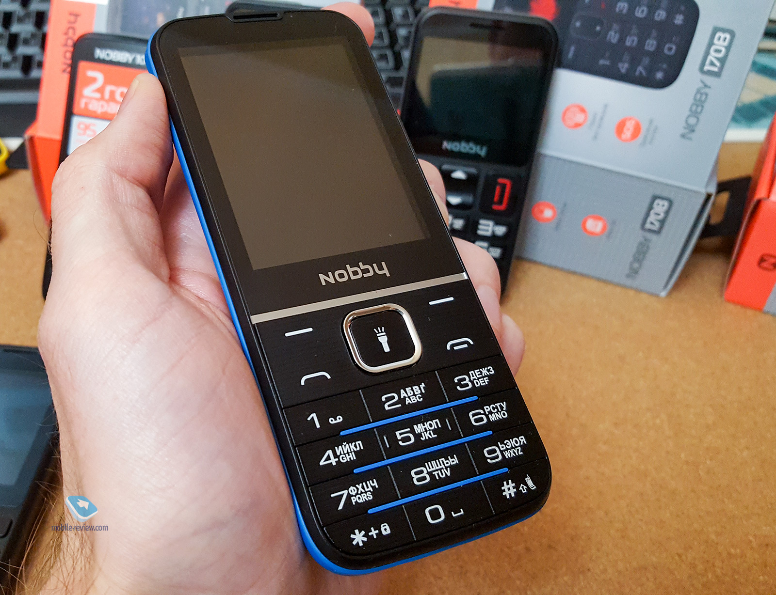Кнопочный телефон Nobby 240c. Samsung s 2018 кнопочный. Самсунг кнопочный 2020. Как включается кнопочный телефон
