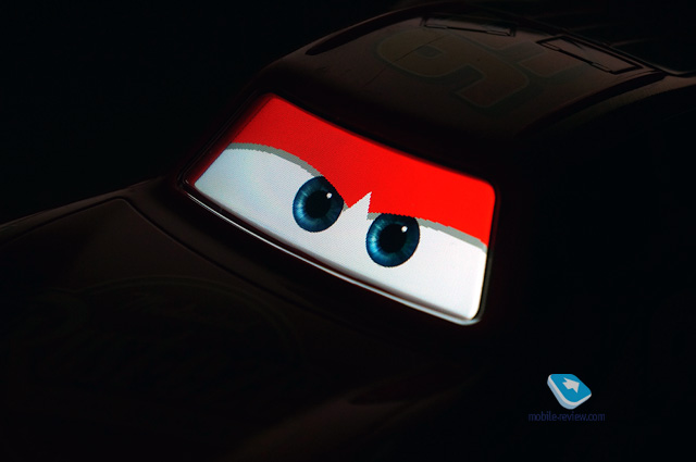 Обзор роботов Sphero Lightning McQueen и BB-9E