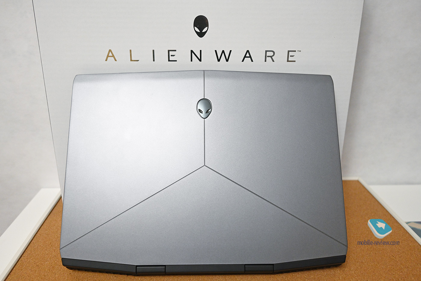 Самый стильный: обзор Dell Alienware M15