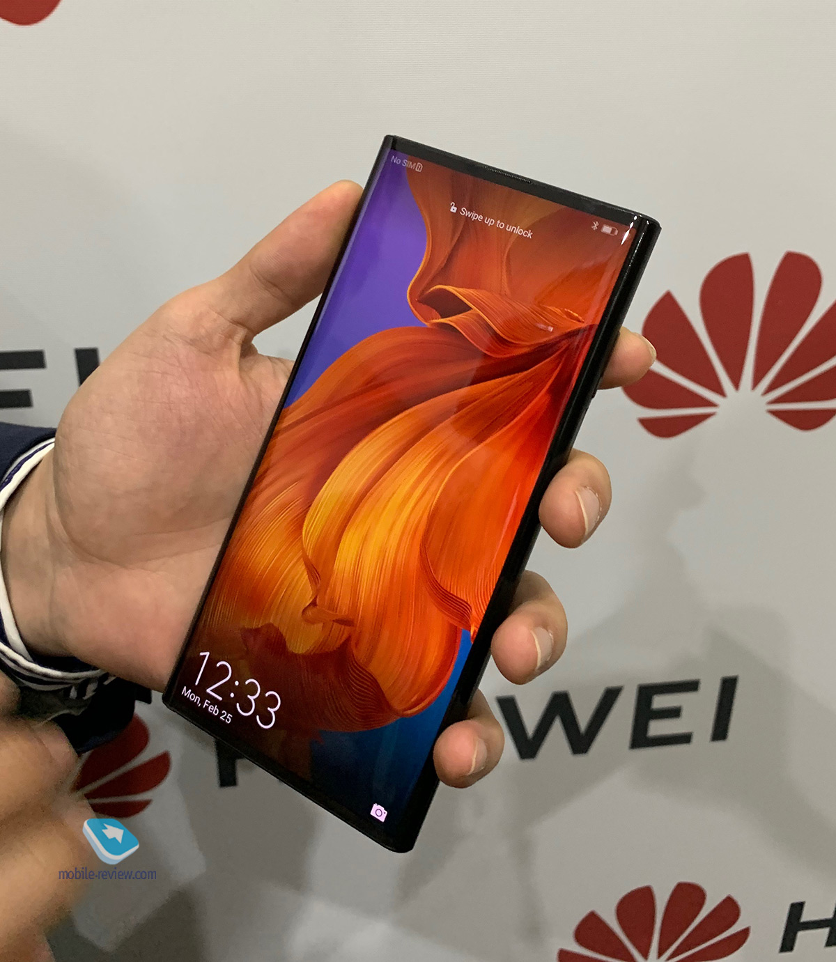 Samsung Fold против Huawei Mate X – сравниваем смартфоны с гибкими экранами