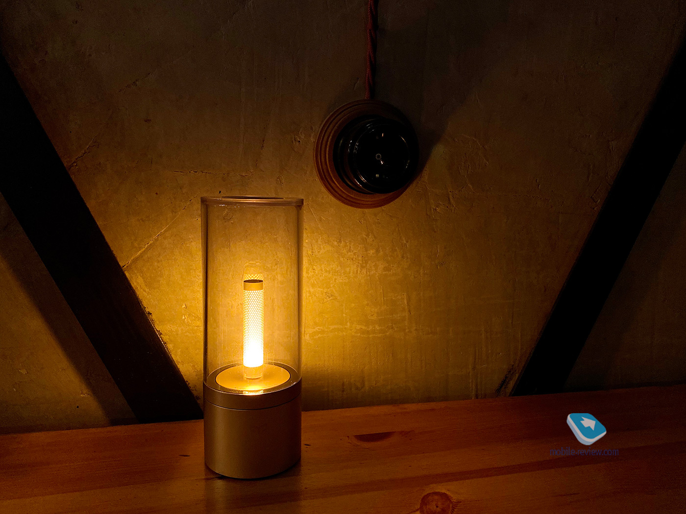 Обзор Xiaomi Yeelight Candela: «керосиновая» лампа с Bluetooth и аккумулятором