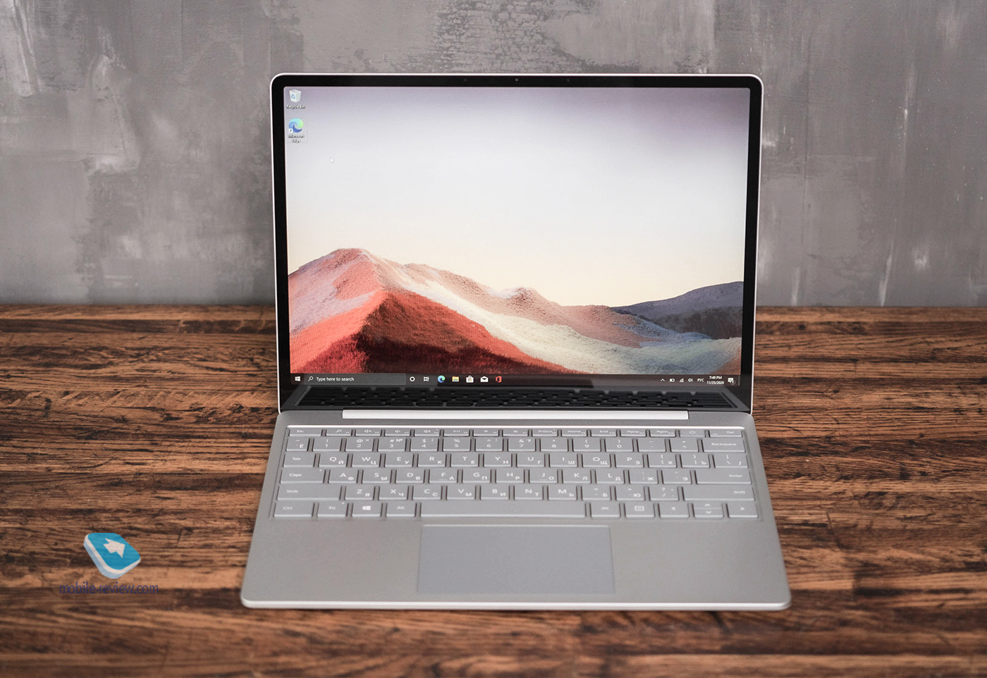 Обзор премиально-бюджетного Microsoft Surface Laptop Go