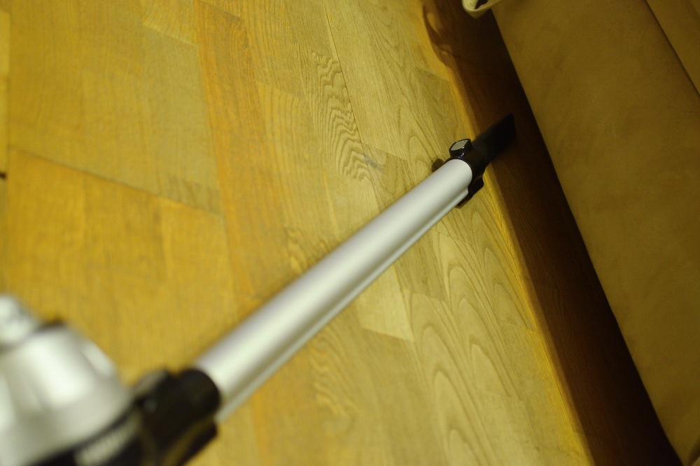 REDMOND Upright Vacuum Cleaners - Wireless Quality Cleaning