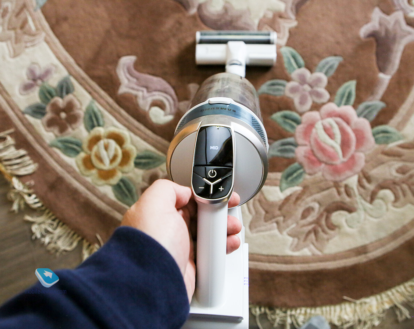Ручной беспроводной пылесос Samsung Jet Light – для дома, машины и не только