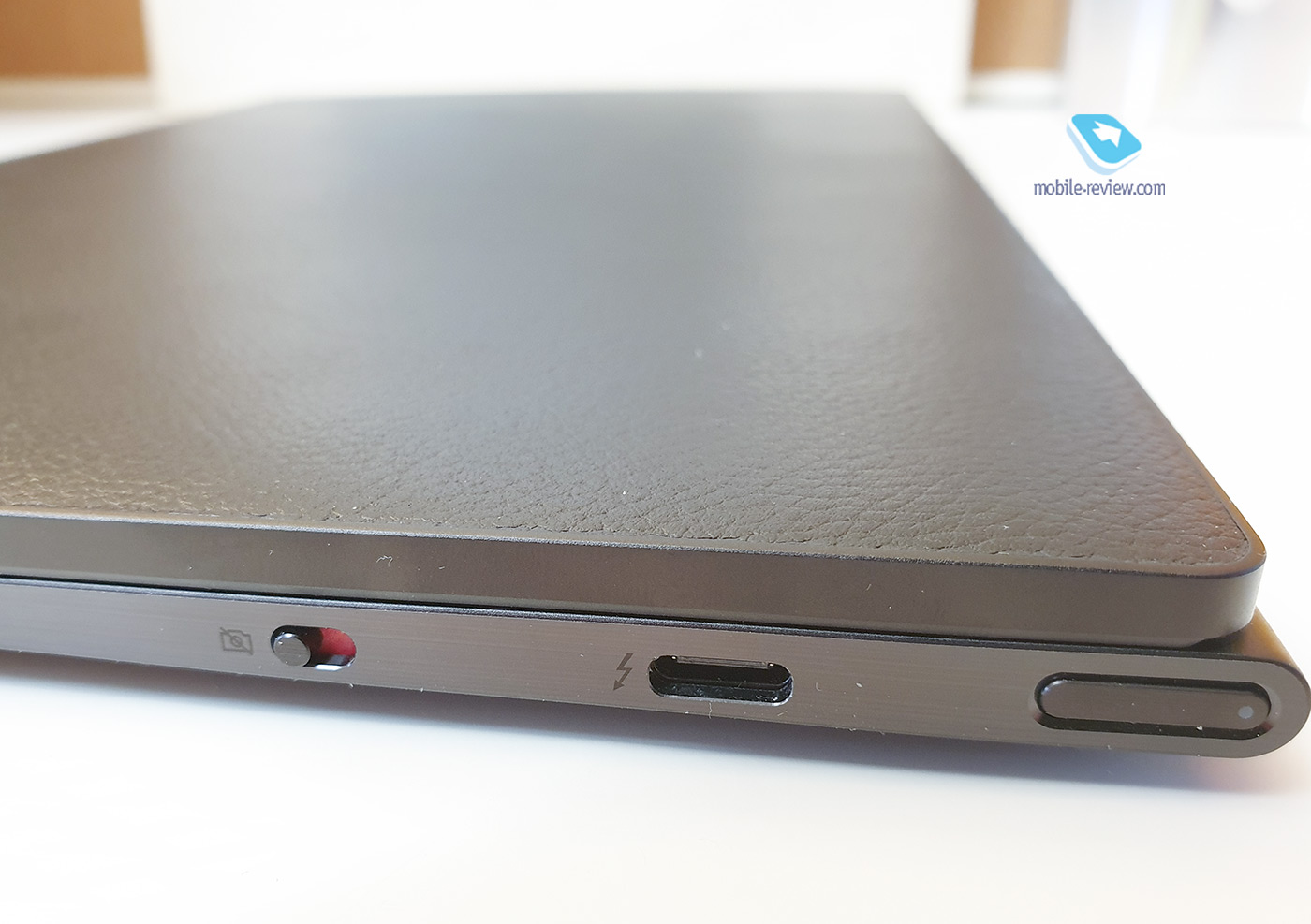 Обзор Lenovo Yoga Slim 9i: отделка кожей и 11th Gen процессоры от Intel