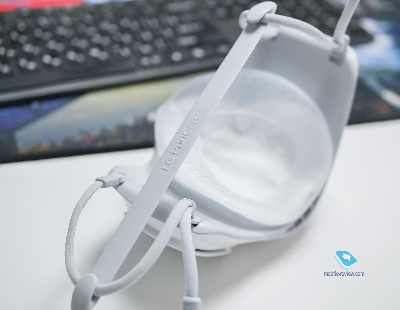 Огляд маски LG PuriCare Wearable Air Purifier – дорога іграшка чи важливий сучасний пристрій?