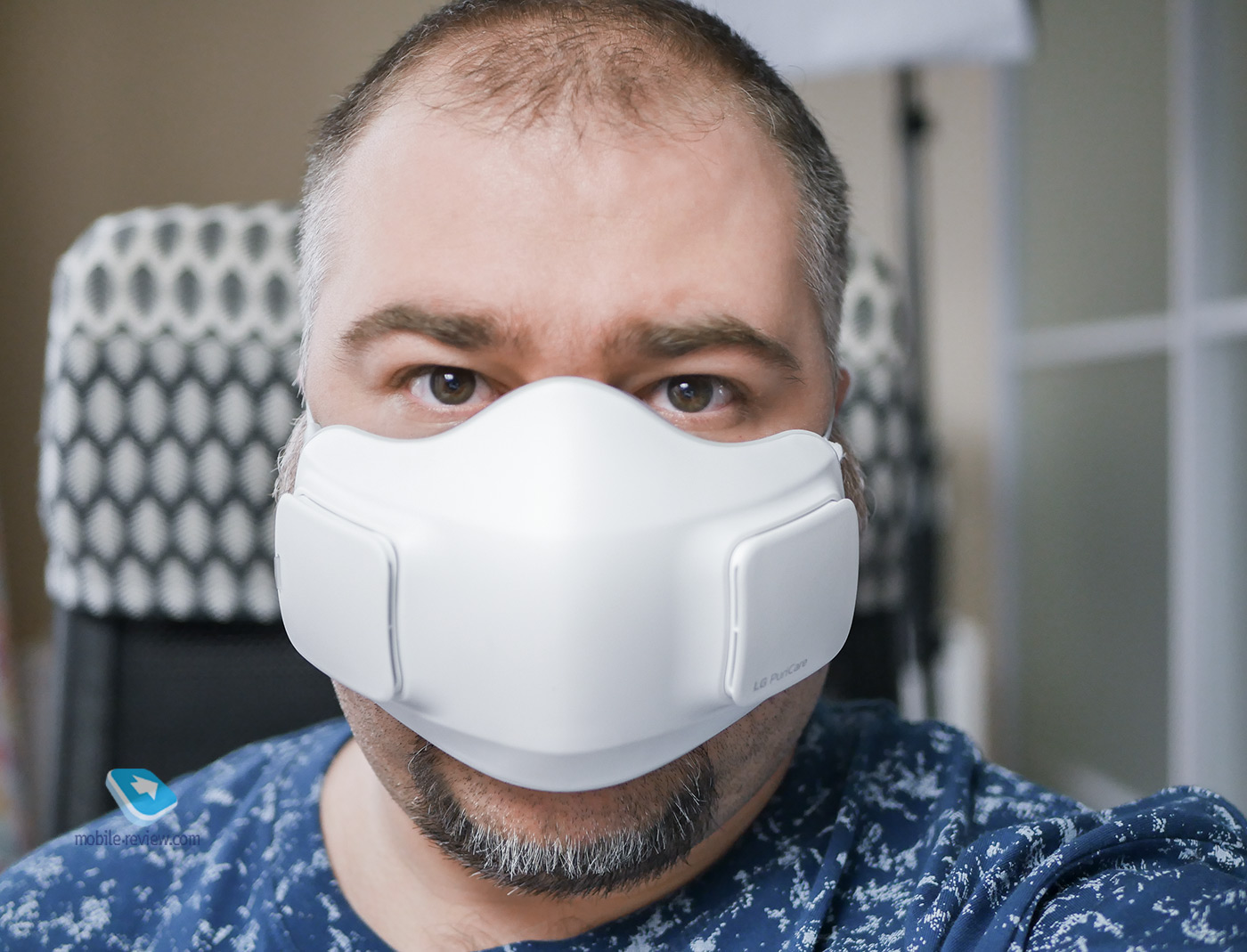Examen du masque LG PuriCare Wearable Air Purifier - jouet coûteux ou un appareil moderne important ? » largeur=