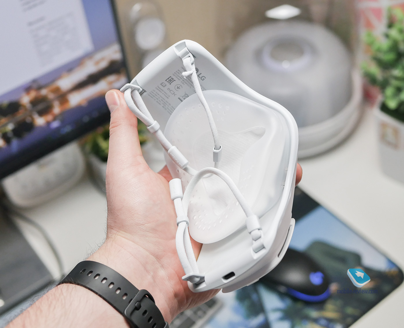 Обзор маски LG PuriCare Wearable Air Purifier – дорогая игрушка или важное современное устройство?