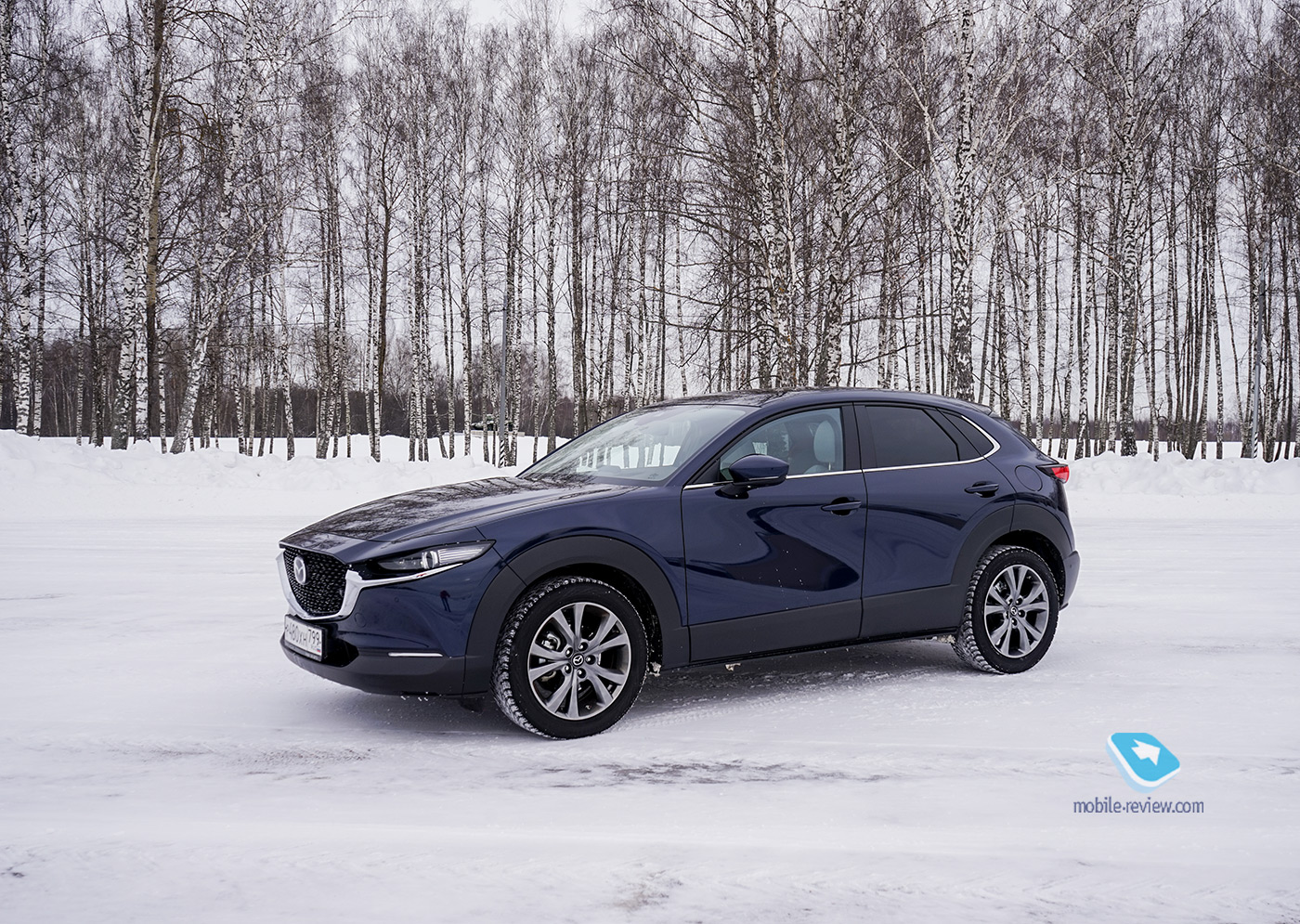 Mobile-review.com Тест Mazda CX-30. Городской самурай