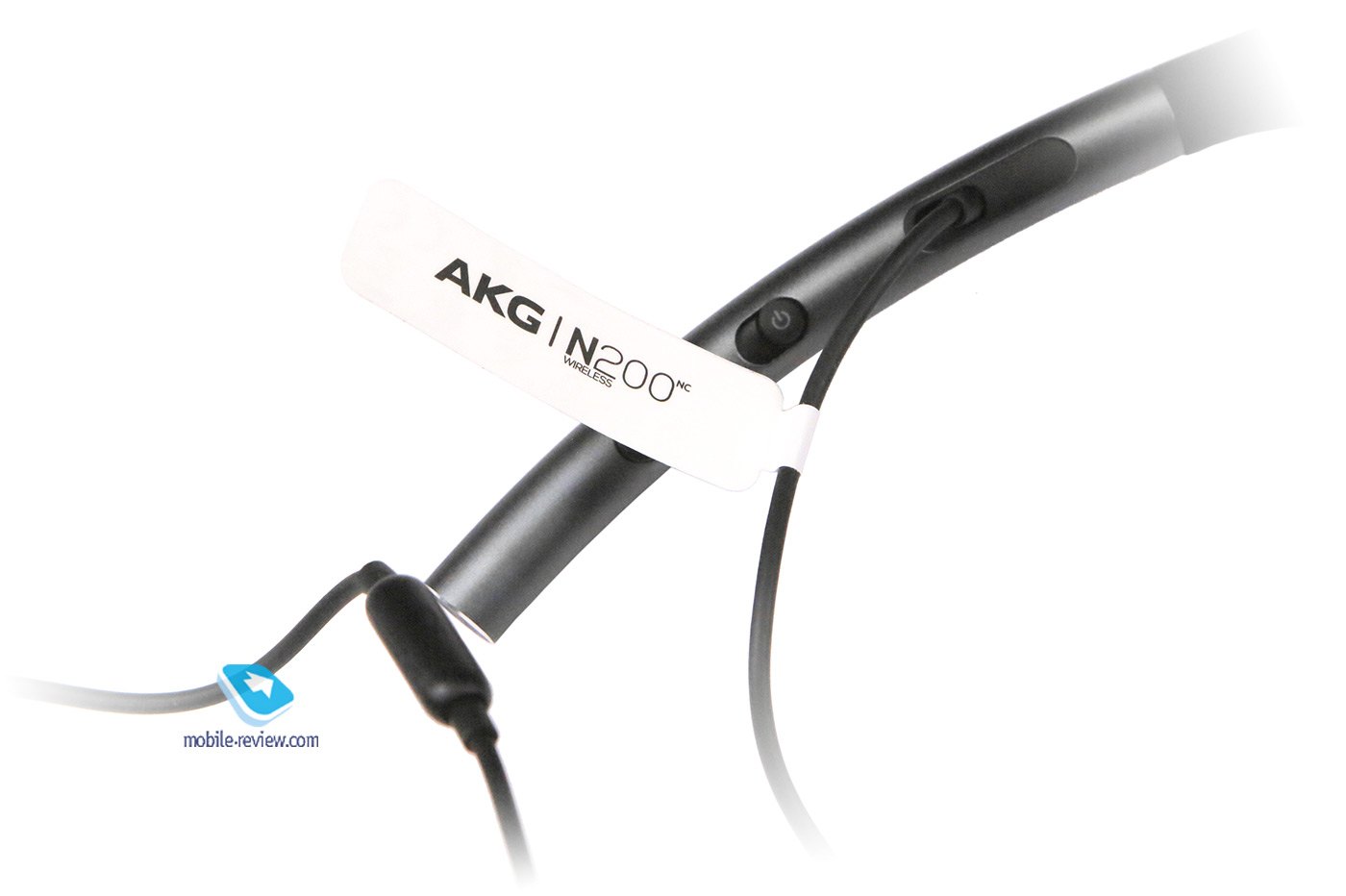 AKG N200nc wireless headphones review
