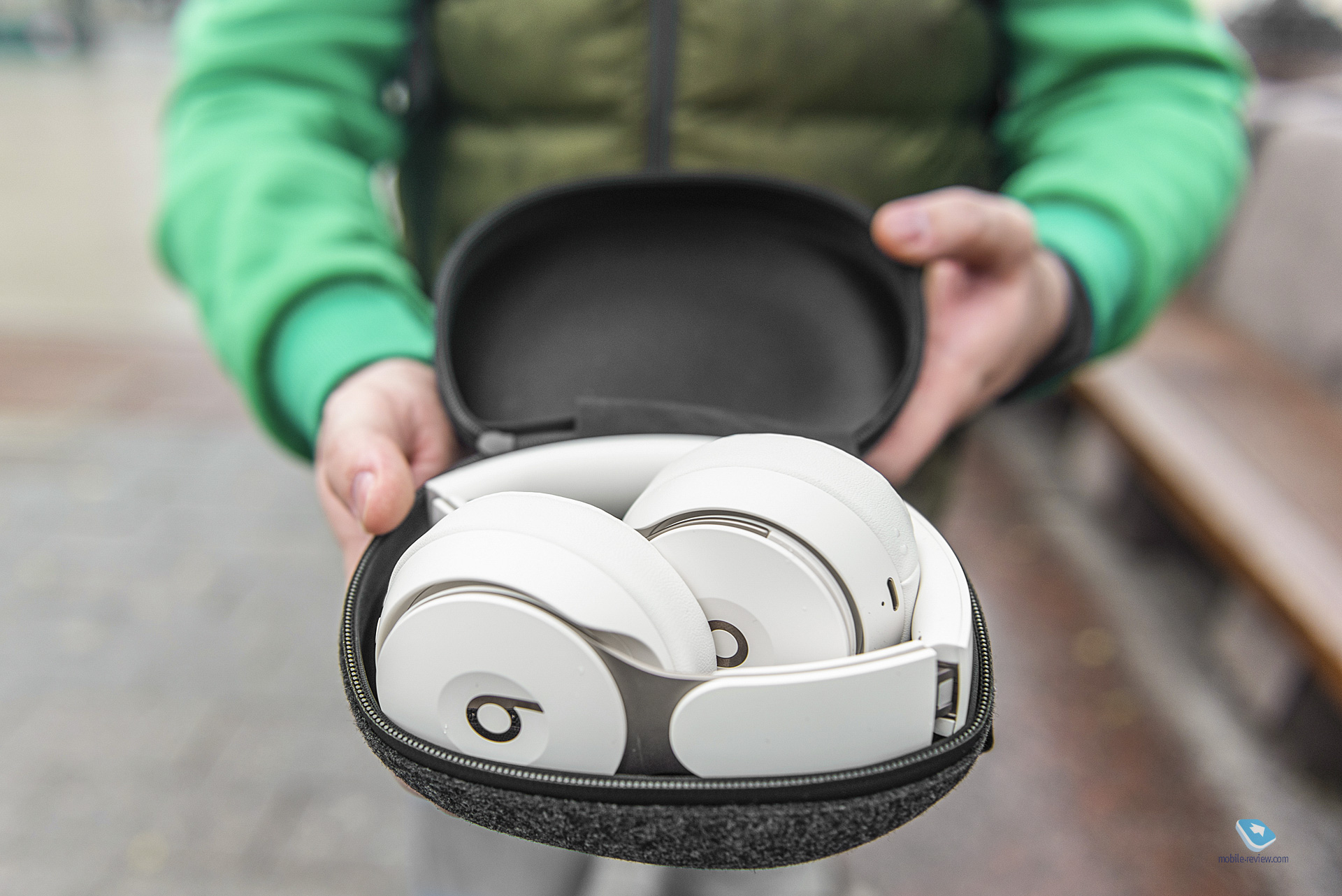 beats solo wireless review