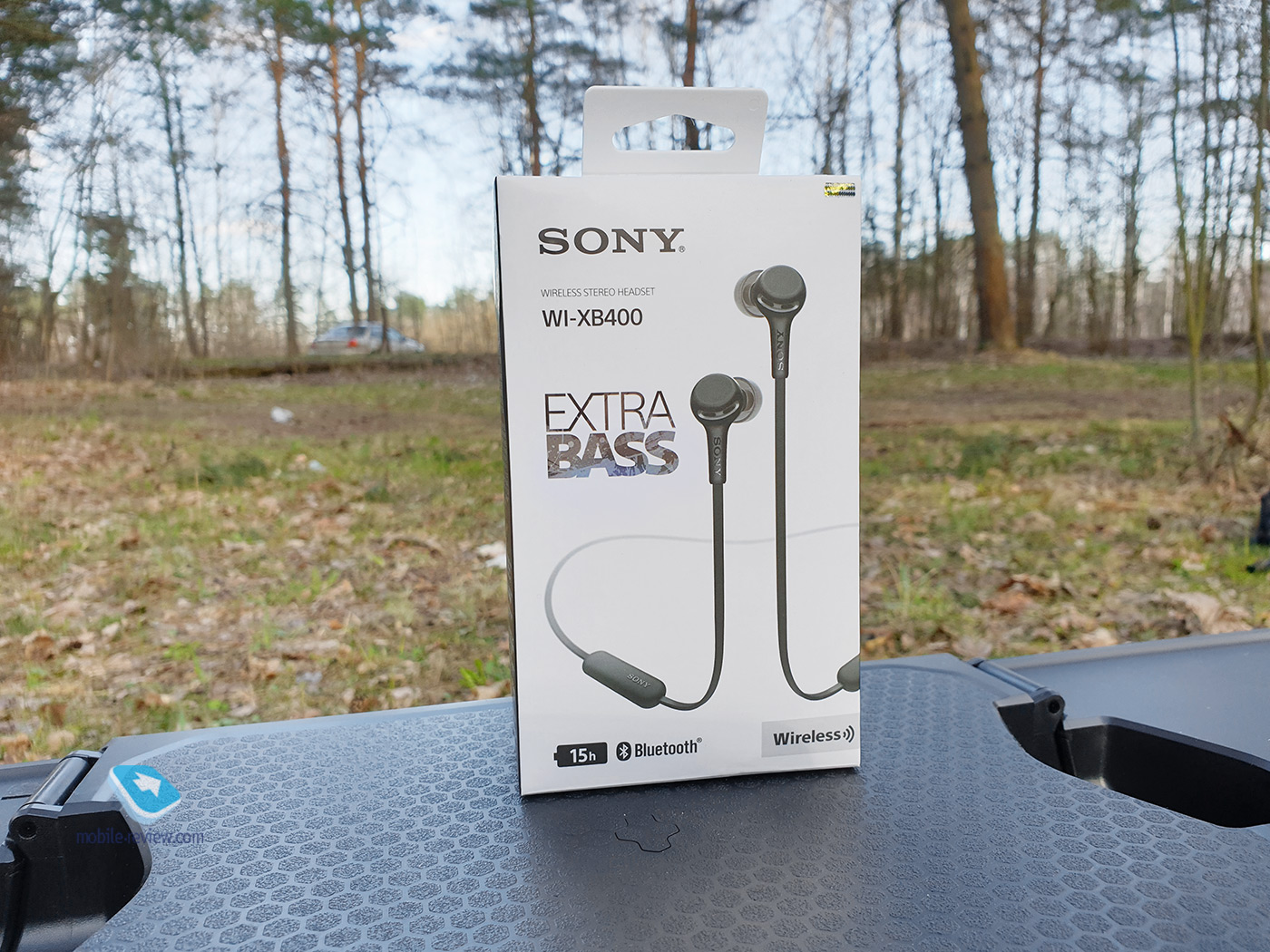 Pro Xperia 5 and 3 pairs of affordable Sony headphones